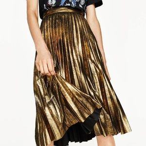 Zara Gold Pleated Skirt